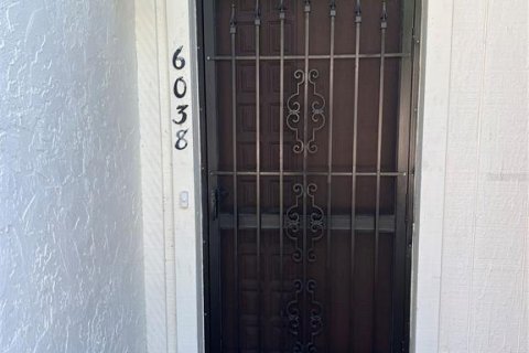 Copropriété à vendre à Bradenton, Floride: 2 chambres, 113.71 m2 № 1512429 - photo 1
