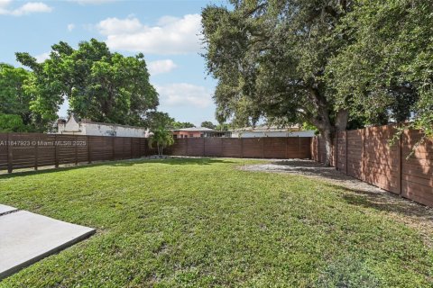 Casa en venta en Miami, Florida, 3 dormitorios, 100.06 m2 № 1849335 - foto 29