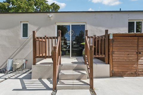 Casa en venta en Miami, Florida, 3 dormitorios, 100.06 m2 № 1849335 - foto 30