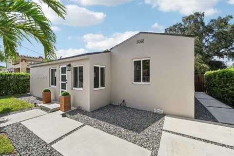Casa en venta en Miami, Florida, 3 dormitorios, 100.06 m2 № 1849335 - foto 3