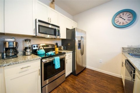 Townhouse in Kissimmee, Florida 3 bedrooms, 120.77 sq.m. № 1866411 - photo 8