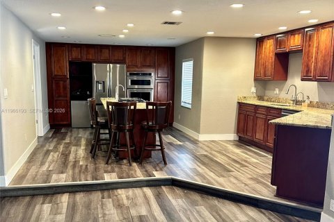 Дом в Дейви, Флорида 3 спальни, 181.35м2 № 2027790