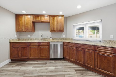 Купить виллу или дом в Дейви, Флорида 3 спальни, 181.35м2, № 2027790 - фото 18