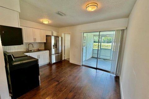 Townhouse in Delray Beach, Florida 2 bedrooms, 74.32 sq.m. № 2176750 - photo 6