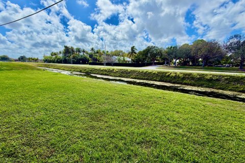Townhouse in Delray Beach, Florida 2 bedrooms, 74.32 sq.m. № 2176750 - photo 19