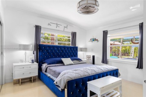 Casa en venta en Homestead, Florida, 5 dormitorios, 238.2 m2 № 1973618 - foto 14