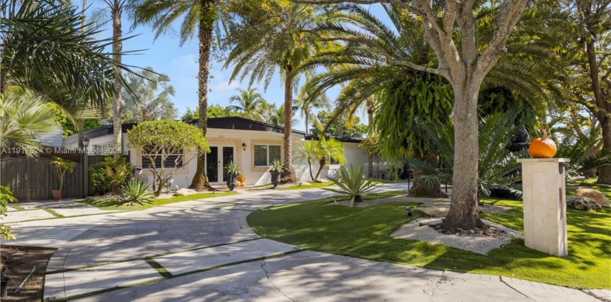 Casa en Homestead, Florida 5 dormitorios, 238.2 m2 № 1973618