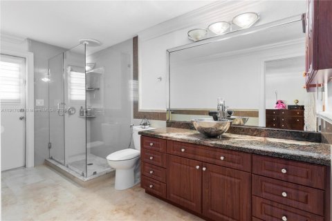 Casa en venta en Homestead, Florida, 5 dormitorios, 238.2 m2 № 1973618 - foto 28