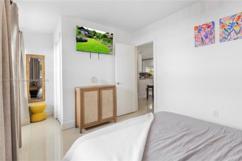 Casa en venta en Homestead, Florida, 5 dormitorios, 238.2 m2 № 1973618 - foto 23