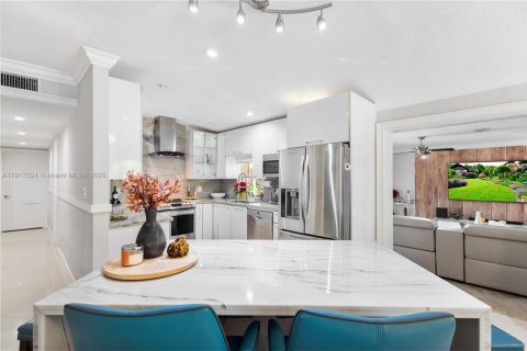 Casa en venta en Homestead, Florida, 5 dormitorios, 238.2 m2 № 1973618 - foto 6