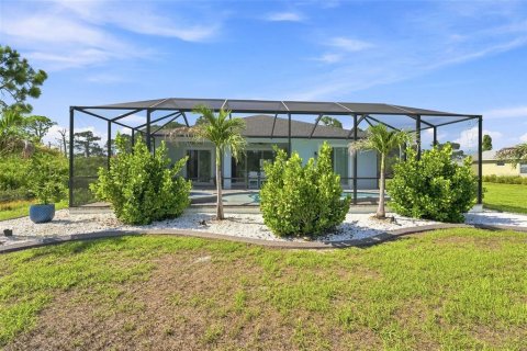 House in Rotonda, Florida 3 bedrooms, 151.24 sq.m. № 2236283 - photo 23