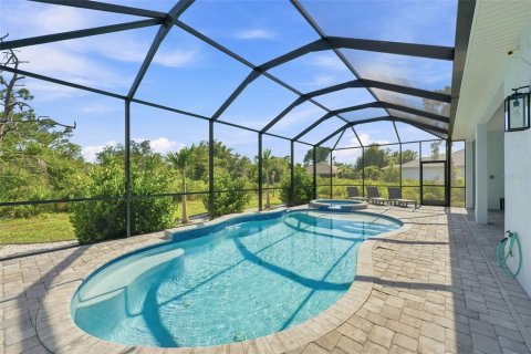 House in Rotonda, Florida 3 bedrooms, 151.24 sq.m. № 2236283 - photo 18
