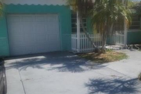 Villa ou maison à vendre à Saint Petersburg, Floride: 4 chambres, 131.27 m2 № 2148003 - photo 18