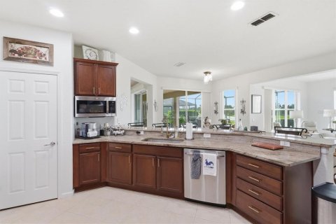 House in Ocala, Florida 3 bedrooms, 224.82 sq.m. № 2102641 - photo 17