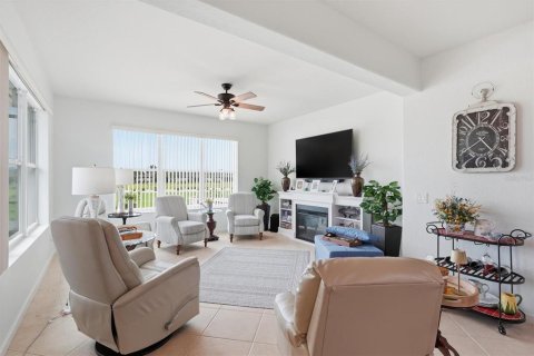 House in Ocala, Florida 3 bedrooms, 224.82 sq.m. № 2102641 - photo 12