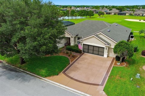 House in Ocala, Florida 3 bedrooms, 224.82 sq.m. № 2102641 - photo 3