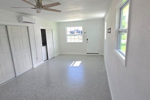 House in Dunedin, Florida 2 bedrooms, 75.72 sq.m. № 1870708 - photo 5