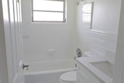 House in Dunedin, Florida 2 bedrooms, 75.72 sq.m. № 1870708 - photo 14