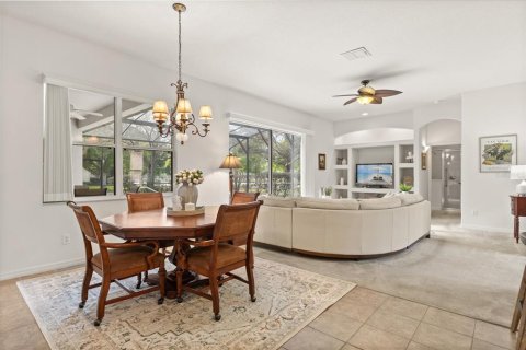 House in Leesburg, Florida 2 bedrooms, 222.87 sq.m. № 1516830 - photo 13