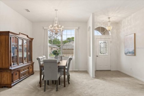 House in Leesburg, Florida 2 bedrooms, 222.87 sq.m. № 1516830 - photo 8