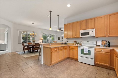 House in Leesburg, Florida 2 bedrooms, 222.87 sq.m. № 1516830 - photo 15