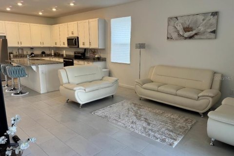 Casa en venta en Haines City, Florida, 4 dormitorios, 196.02 m2 № 2166742 - foto 10