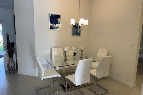 Casa en venta en Haines City, Florida, 4 dormitorios, 196.02 m2 № 2166742 - foto 6