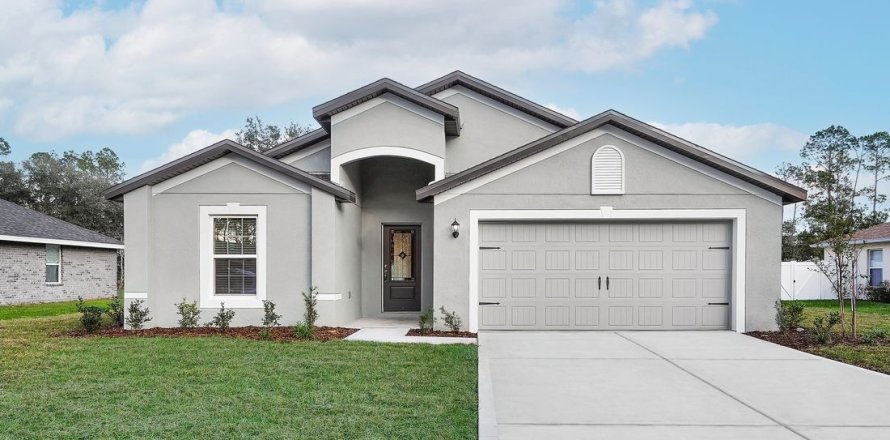 Royal Highlands by LGI Homes à Weeki Wachee, Floride № 392663