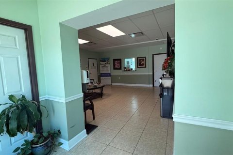 Commercial property in Saint Petersburg, Florida 868.91 sq.m. № 1800590 - photo 17