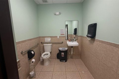 Commercial property in Saint Petersburg, Florida 868.91 sq.m. № 1800590 - photo 18