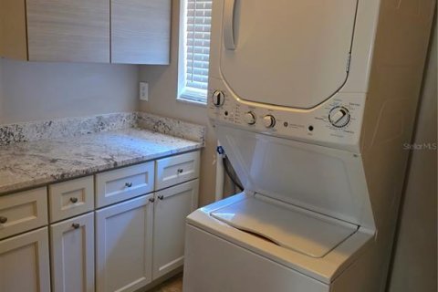 Propiedad comercial en venta en Punta Gorda, Florida, 2 dormitorios, 109.81 m2 № 2166560 - foto 25