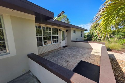 Propiedad comercial en venta en Punta Gorda, Florida, 2 dormitorios, 109.81 m2 № 2166560 - foto 10