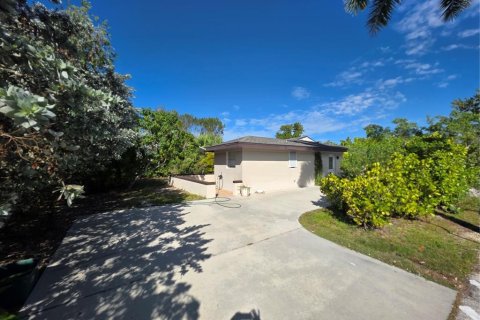 Propiedad comercial en venta en Punta Gorda, Florida, 2 dormitorios, 109.81 m2 № 2166560 - foto 17
