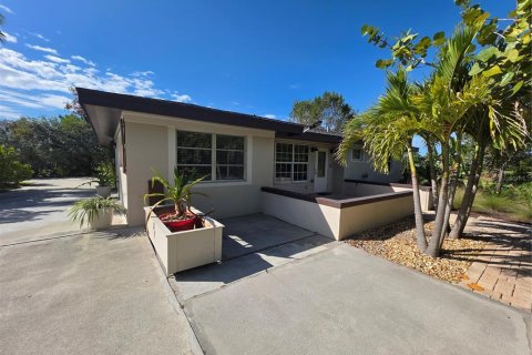 Propiedad comercial en venta en Punta Gorda, Florida, 2 dormitorios, 109.81 m2 № 2166560 - foto 9