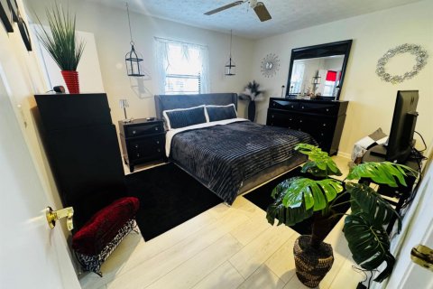 Villa ou maison à vendre à Stuart, Floride: 2 chambres, 91.42 m2 № 2191982 - photo 6