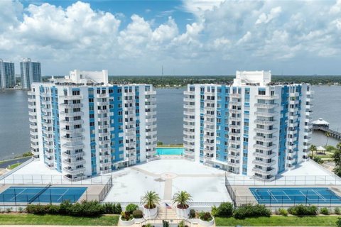 Copropriété à vendre à Daytona Beach, Floride: 1 chambre, 76.37 m2 № 1909636 - photo 3