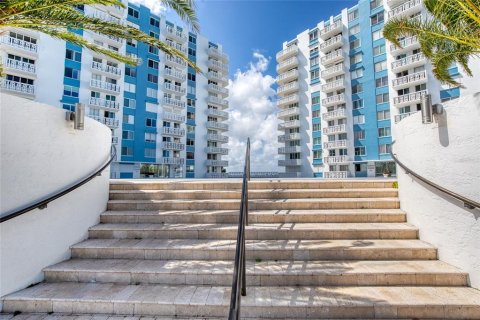 Copropriété à vendre à Daytona Beach, Floride: 1 chambre, 76.37 m2 № 1909636 - photo 7