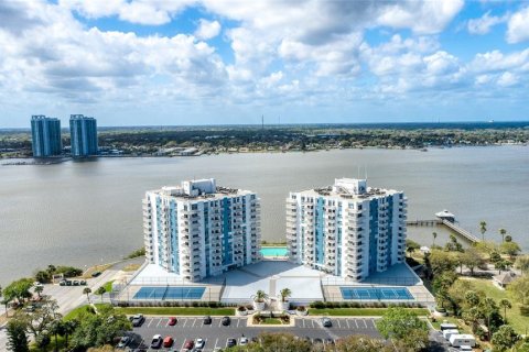Copropriété à vendre à Daytona Beach, Floride: 1 chambre, 76.37 m2 № 1909636 - photo 1