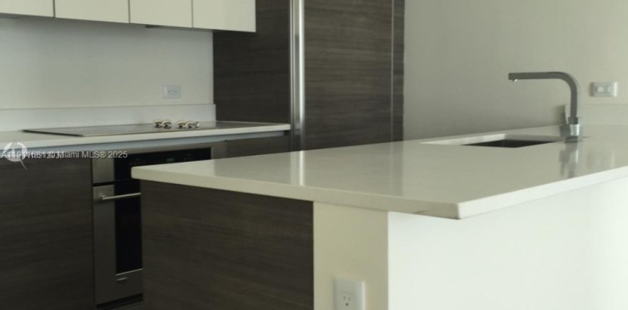 Condo à Miami, Floride, 2 chambres  № 1973124