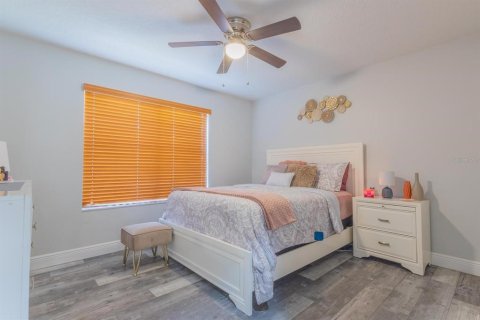Casa en venta en Kissimmee, Florida, 4 dormitorios, 212 m2 № 1881112 - foto 30