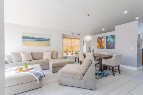 Casa en venta en Kissimmee, Florida, 4 dormitorios, 212 m2 № 1881112 - foto 7