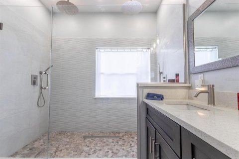 Casa en venta en Kissimmee, Florida, 4 dormitorios, 212 m2 № 1881112 - foto 25