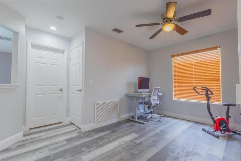 Casa en venta en Kissimmee, Florida, 4 dormitorios, 212 m2 № 1881112 - foto 12