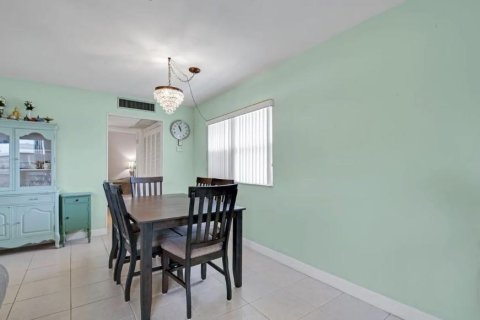 Condo in Delray Beach, Florida, 1 bedroom  № 2169602 - photo 9