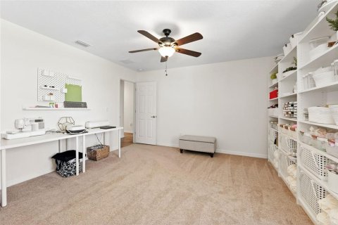 House in Lutz, Florida 5 bedrooms, 295.71 sq.m. № 1869780 - photo 25