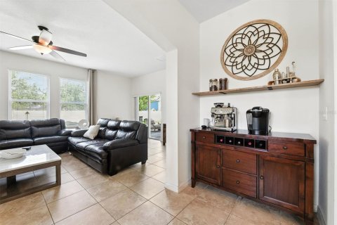 House in Lutz, Florida 5 bedrooms, 295.71 sq.m. № 1869780 - photo 12