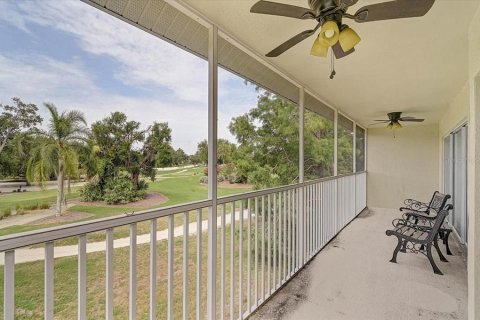 Condo in Bradenton, Florida, 2 bedrooms  № 2210001 - photo 29