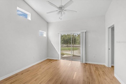 Condo in Bradenton, Florida, 2 bedrooms  № 2210001 - photo 20