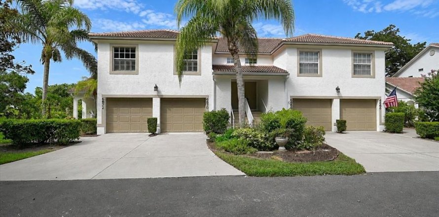 Condo in Bradenton, Florida, 2 bedrooms  № 2210001