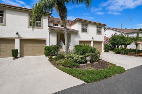 Condo in Bradenton, Florida, 2 bedrooms  № 2210001 - photo 30